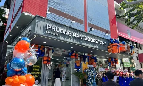 TPHCM: Khai trương Nhà sách Phương Nam Nguyễn Huệ phục vụ bạn đọc 24/24