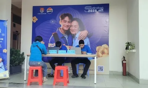 Chương trình Mang Tết về nhà 2026 - Trao những tấm vé đầu tiên cho người lao động nghèo về quê đón Tết