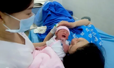 Vì sao đề xuất tăng thời gian nghỉ khi sinh con thứ hai 7 tháng?
