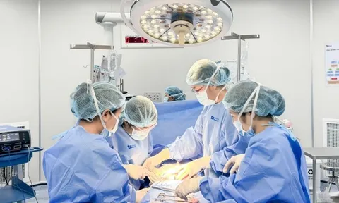 Xuất huyết sau tiêm hormone tái chuyển giới từ nữ sang nam