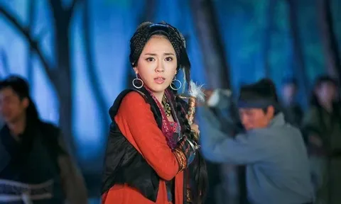 Kiếm hiệp Kim Dung: Nữ cao thủ xinh đẹp từng kết nghĩa huynh muội với Lệnh Hồ Xung