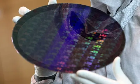 Vì sao TSMC 'né' công nghệ in chip thế hệ mới nhất High-NA EUV: Chấp nhận tụt hậu Intel tới 4 năm hay đang tính đường dài?