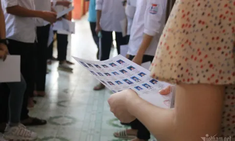 Giám đốc Sở GD trực điện thoại 'nóng' tiếp nhận tố cáo về thi lớp 10