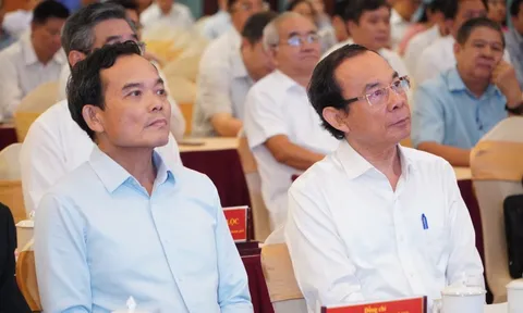 Lãnh đạo, nguyên lãnh đạo Trung ương và TP HCM dự Hội nghị quán triệt Nghị quyết của Bộ Chính trị
