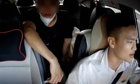 Chuyến taxi 0 đồng và tấm lòng của tài xế Hà Nội với người cha nghèo