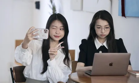 'Bắt bài' thế hệ sinh viên AI