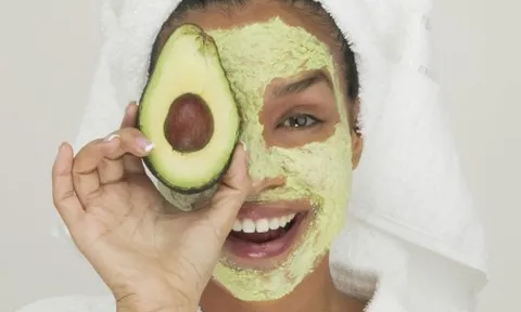 Làm đẹp từ gian bếp: Dưỡng da và tóc chuẩn spa với trái bơ