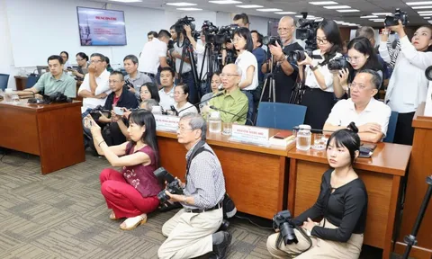 Tạm dừng thực hiện Đề án thành lập Báo và Phát thanh - Truyền hình TP HCM