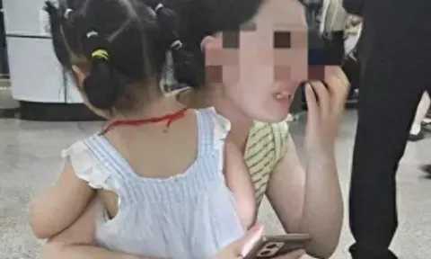 Khoe con trên mạng, người mẹ bàng hoàng khi thấy ảnh bé bị sử dụng 8 năm liền với mục đích đau lòng