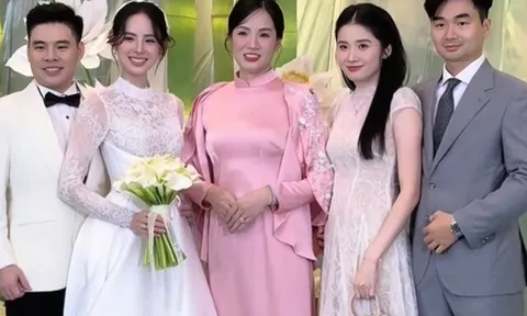 Chị gái Hương Liên có vẻ đẹp một 9 một 10 với em gái, nhìn sang mẹ ruột mới thấy gia đình toàn cực phẩm nhan sắc