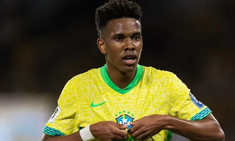 HLV Ancelotti khẳng định Chelsea “may mắn” khi sở hữu tài năng Brazil