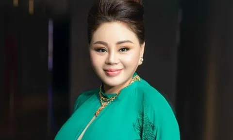 Nghệ sĩ Lê Giang bật khóc vì đau thần kinh tọa, phải chăm mẹ già liệt nửa người