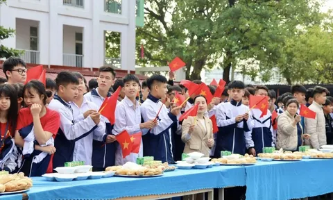 U22 Việt Nam vô địch, thầy hiệu trưởng mời cả trường ăn sáng