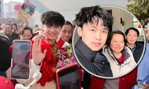 Tìm thấy gia đình sau hơn 20 năm bị bắt cóc, chàng trai có quyết định táo bạo