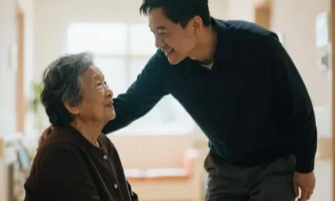 Nhân viên thâm niên 10 năm tiết lộ sự thật: Cha mẹ nào được gửi đến viện dưỡng lão thì đều đối mặt với một số phận duy...