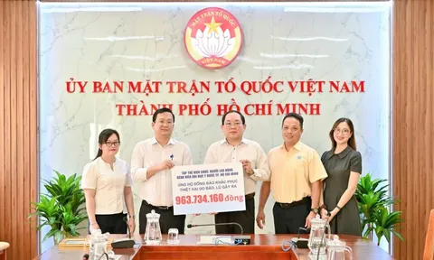 Bệnh viện Đại học Y Dược TPHCM đóng góp gần 1 tỉ đồng hỗ trợ đồng bào vùng bão lũ