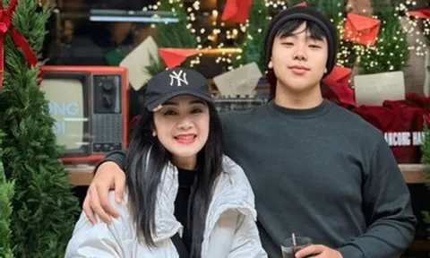 NSND Thu Hà khoe con trai cao lớn, NSND Thanh Lam gây ngỡ ngàng tuổi U60