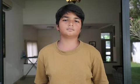 Người người vibe code, nhà nhà vibe code: Cậu bé 13 tuổi cùng chị gái tuổi teen thức trắng 24 giờ thi hackathon AI tại Singapore nhờ vibe coding