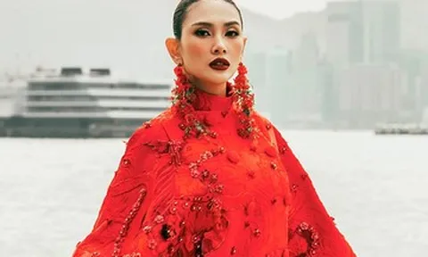 Màn tái xuất ấn tượng của siêu mẫu Võ Hoàng Yến