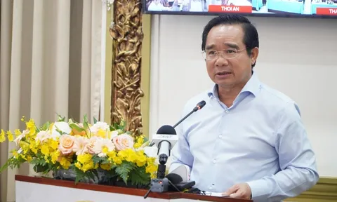 Chủ tịch UBND TPHCM yêu cầu xây dựng văn hóa "nói ít, làm nhiều"