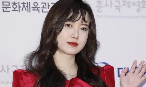 Goo Hye Sun tốt nghiệp thạc sĩ ở tuổi 42
