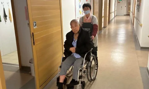 Định không lấy chồng, không sinh con, nghỉ hưu ở viện dưỡng lão, tôi vỡ mộng trong lần tới thăm bố