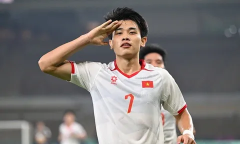 Tiền vệ Nguyễn Đình Bắc: Cực đơn giản mà chất giữa đời thường