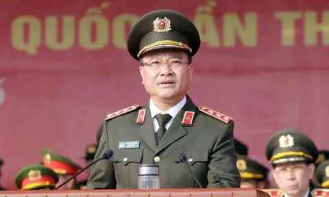 Triển khai thế trận an ninh liên hoàn, hiện đại bảo vệ tuyệt đối an ninh, an toàn Đại hội XIV