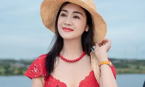 NSND Thu Hà thông báo sắp về hưu, tiết lộ bí quyết trẻ đẹp tuổi U60