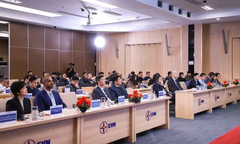 EVN và Hitachi Energy trao đổi giải pháp công nghệ cho hệ thống điện