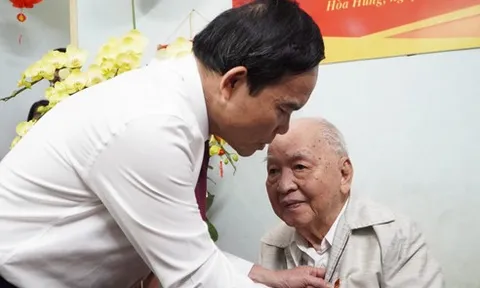 Ghi nhận những cống hiến bền bỉ