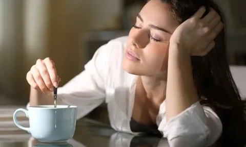 5 thức uống nên tránh trước giờ ngủ để giảm cân