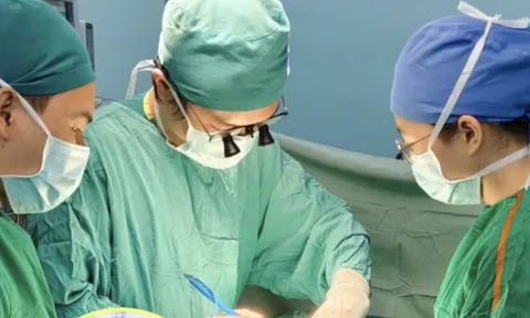 Bác sĩ cảnh báo nguy cơ từ hạt đồ chơi gây tắc ruột ở trẻ em