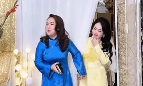 Cô dâu 61 tuổi lấy chồng Việt kiều, được các con tổ chức đám cưới linh đình