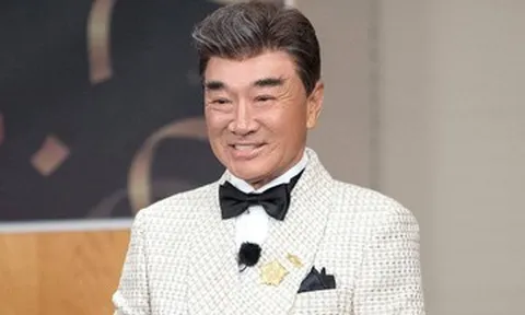 Nam diễn viên bị cuốn vào gầm xe buýt 10 tấn kéo lê trên đường