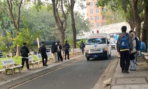 Nam sinh tử vong trong khuôn viên trường đại học sau tiếng động lớn