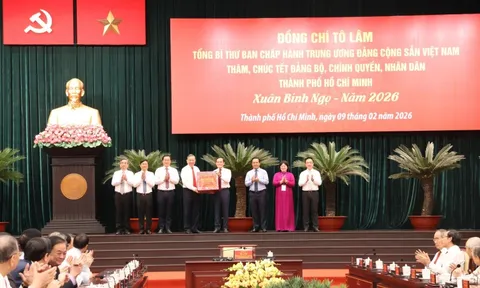 Toàn cảnh Tổng Bí thư Tô Lâm thăm, chúc Tết Đảng bộ, chính quyền, nhân dân TPHCM