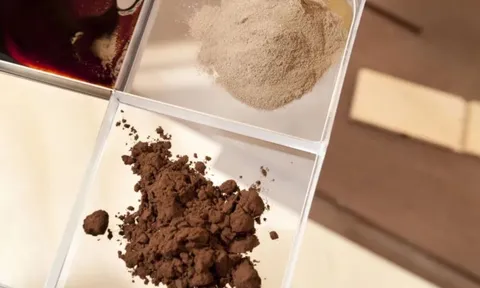 Phát minh của châu Âu làm rung chuyển ngành xây dựng: tạo vật liệu lai giữa thủy tinh và nhựa, thách thức mọi lý thuyết vật lý