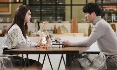 Đi làm xa 5 năm mới về quê ăn Tết, tôi sững sờ khi nghe con gái gọi anh rể U60 là bố