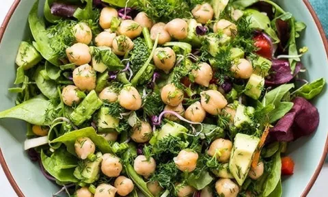 Loại rau có tên động vật, ăn nhiều vào mùa xuân tốt hơn ăn thịt, được ví như “vàng”, âm thầm nuôi não trẻ