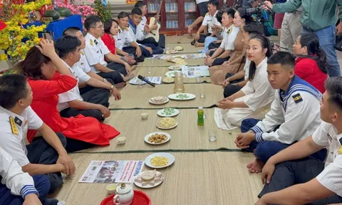 Mang Xuân ra nhà giàn DK1