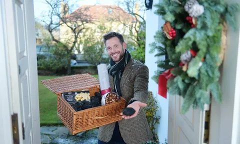 Quốc gia có tục xông đất giống Việt Nam