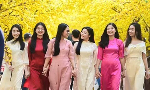 Giờ đẹp, hướng tốt xuất hành mùng 3 tết Bính Ngọ 2026