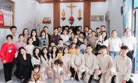 Tết rộn tiếng cười trong gia đình 10 con ở Thanh Hoá