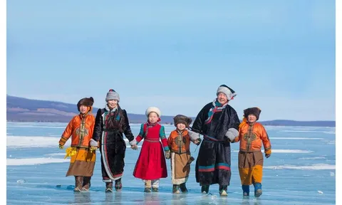 Đập bát, đến nghĩa trang và những tục lệ đón Tết kỳ lạ trên thế giới