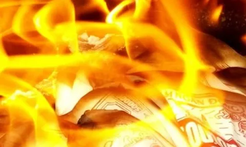 Văn khấn hóa vàng tết Bính Ngọ 2026 theo phong tục cổ truyền