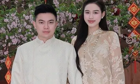 Hoa hậu Kỳ Duyên quấn quýt Đoàn Thiên Ân, Đỗ Thị Hà tình tứ bên chồng đại gia