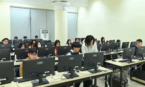 Thi tốt nghiệp THPT trên máy tính: Nhiều thách thức