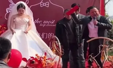 Bố cô dâu trả lại hơn 700 triệu đồng tiền sính lễ vì lý do xúc động