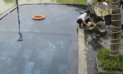 Cháu bé 3 tuổi đuối nước tại hồ bơi khu nghỉ dưỡng